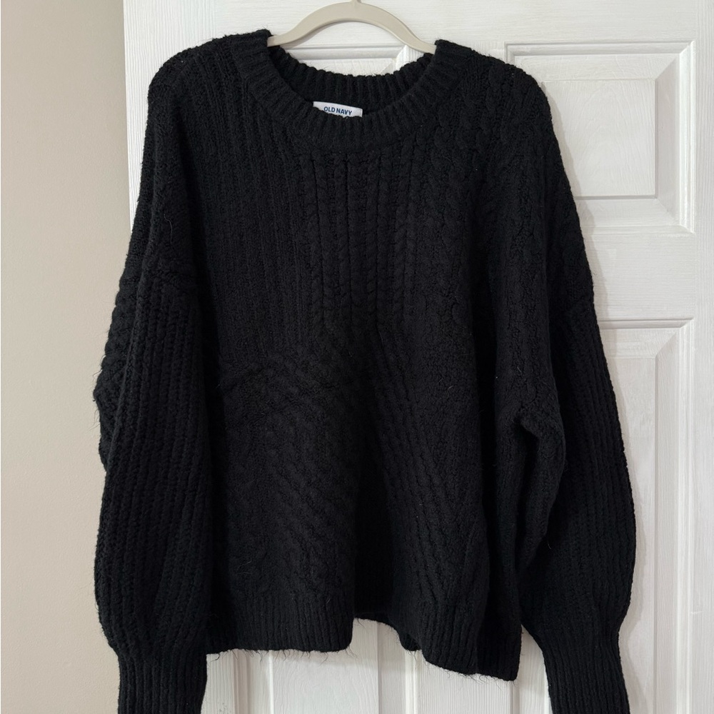 Old Navy Black Women’s Cable Knit Sweater- size XL